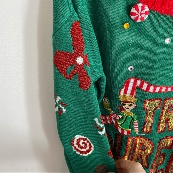 Treat Your Elf Ugly Christmas Sweater Women’s NWT Small Green Red - Picture 6 of 10